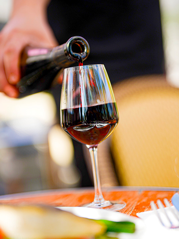 service verre de vin restaurant min de rungis